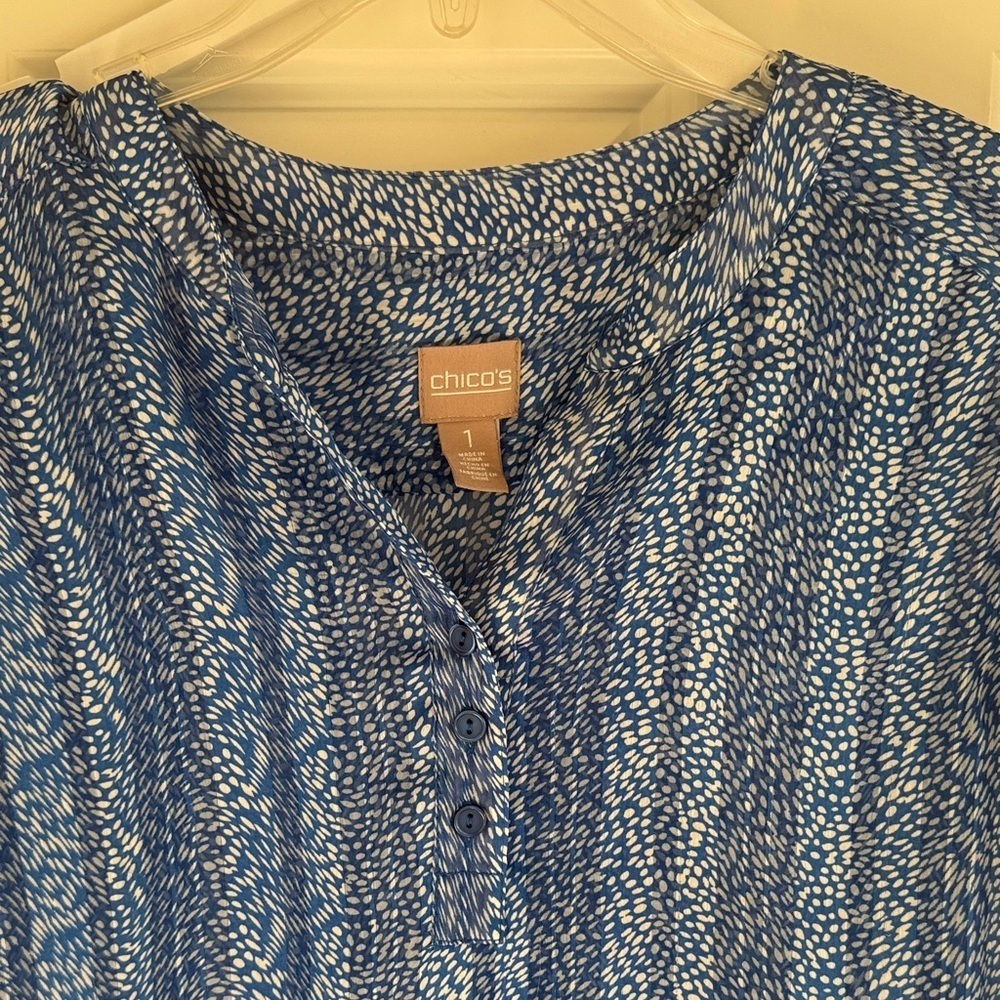 Chico's Blue Patterned Women's Top - Picture 2 of 6